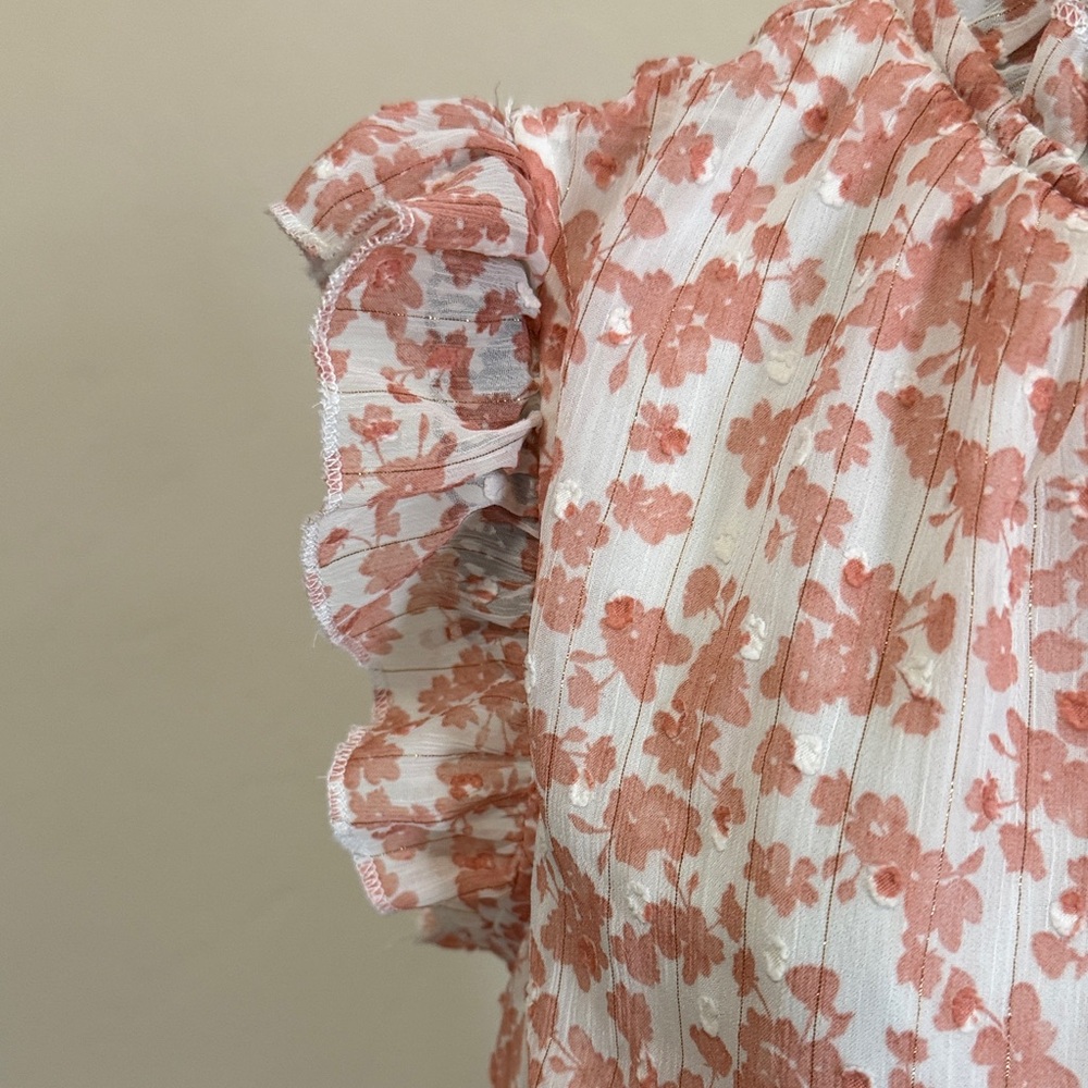 Chic Floral Ruffle Blouse - Soft Pink - Picture 4 of 9